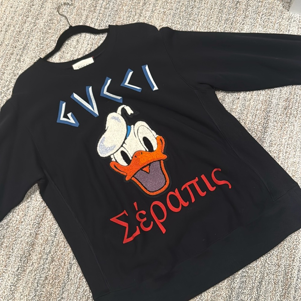 Gucci Crewneck Sweater , Gucci Donald Duck Sweater
Size XXL Gucci Sweater